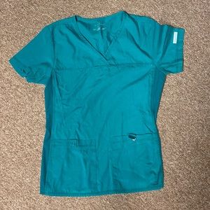 💥SOLD💥Small hunter green Cherokee scrubs set